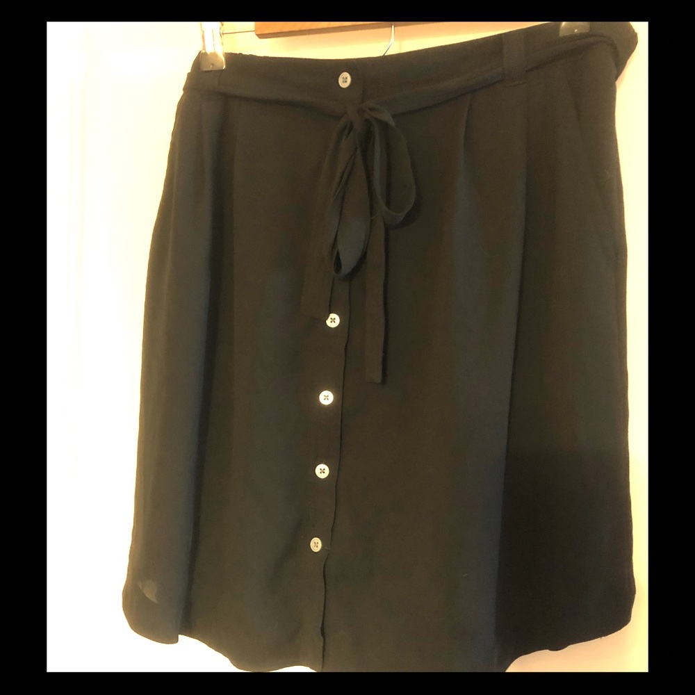LOFT Button Down Skirt L